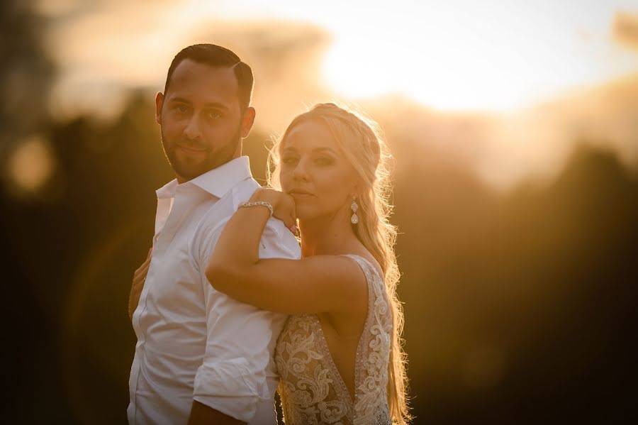 Fotógrafo de bodas Robert Ziemka (upanafotografa). Foto del 30 de octubre 2019