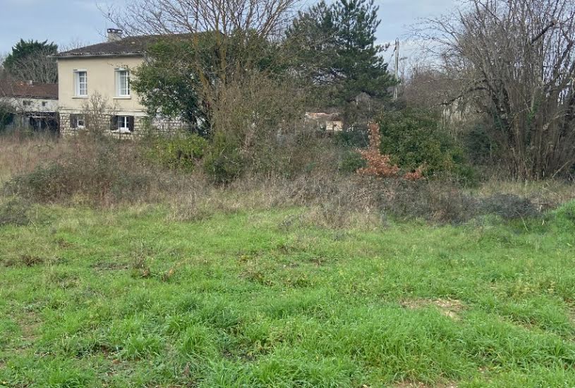  Vente Terrain + Maison - Terrain : 1 380m² - Maison : 120m² à Saint-Yrieix-sur-Charente (16710) 