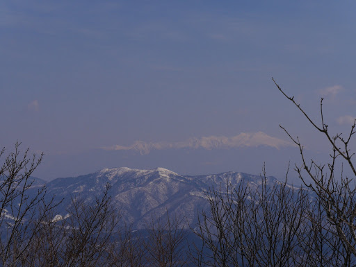 乗鞍岳（奥）と川上岳（手前）