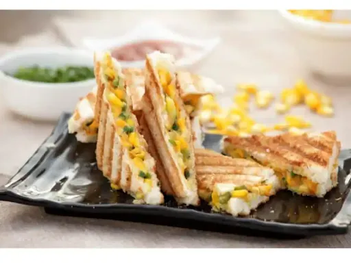 Corn Capcicum Sandwich