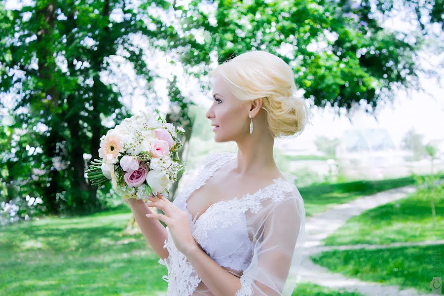 Fotógrafo de casamento Rigina Ross (riginaross). Foto de 11 de outubro 2016