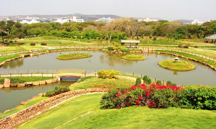 Okayama Frienship Garden - Cab in Pune