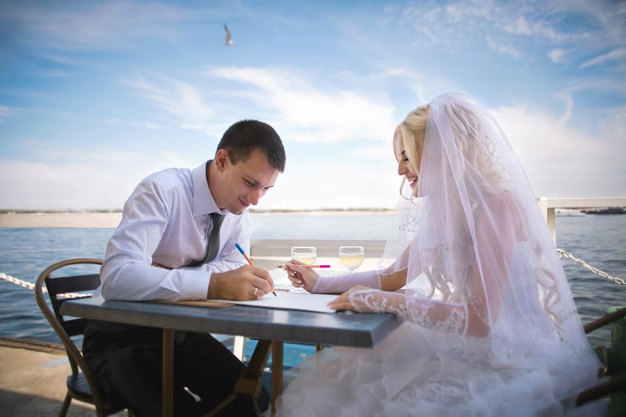 Photographe de mariage Pavel Donskov (live-moments). Photo du 7 janvier 2014