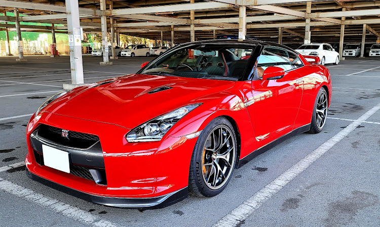 NISSAN GT-Rのヨシさんが投稿したカスタム事例の投稿画像4枚目