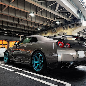 NISSAN GT-R R35