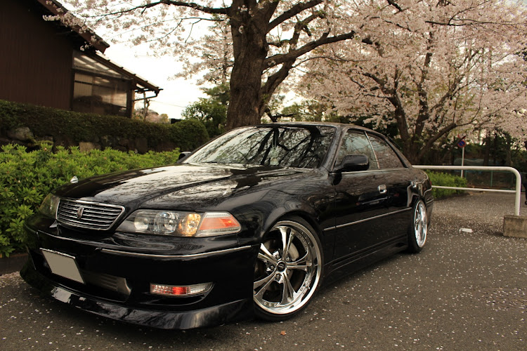 マークIIの桜と愛車・桜とコラボ・桜・ケルベロス・単焦点レンズに関するカスタム事例の投稿画像2枚目