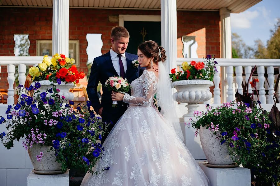 Fotógrafo de casamento Elena Ugodina (ugodinaelen). Foto de 19 de outubro 2018