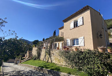 Villa with pool and terrace 4