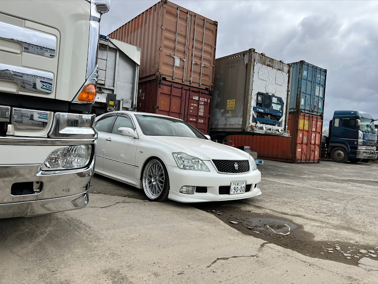 クラウンアスリートの洗車・たっさんやろ？・ポン中・セダンに関するカスタム事例の投稿画像2枚目