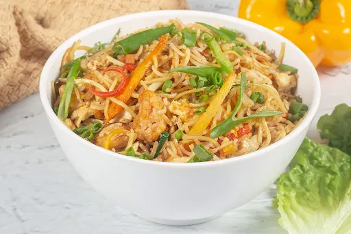 Chicken Schezwan Noodles