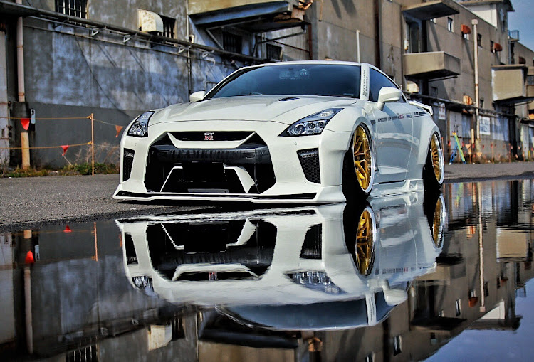 NISSAN GT-Rの#r35・#kuhlracing・#ROHAN・#teamkuhl'sに関するカスタム事例の投稿画像2枚目