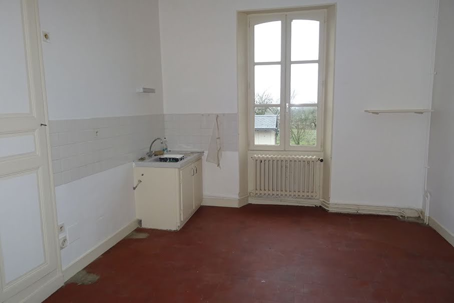 Location  appartement 4 pièces 99.16 m² à Authon-du-Perche (28330), 531 €