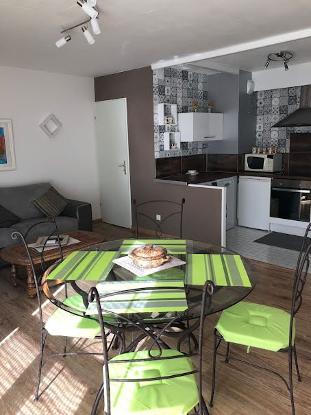 Location meublée appartement 2 pièces 46 m² à Montigny-les-metz (57950), 770 €