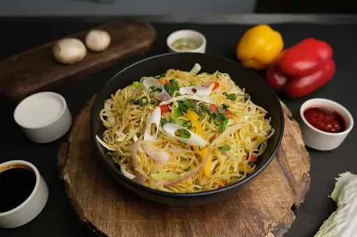 Veg Hakka Noodles