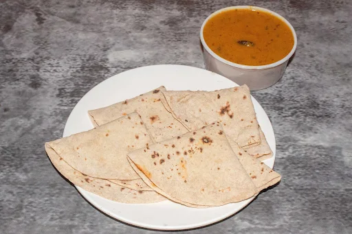 Gulshan Ka Rajma Masala With 3 Butter Roti