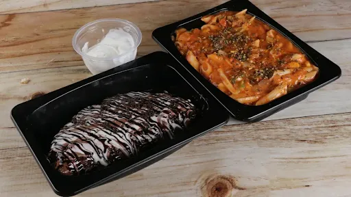 Mix Sauce Pasta With Waffle [2 Pieces]