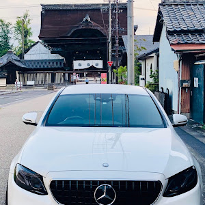 Eクラス セダン W213
