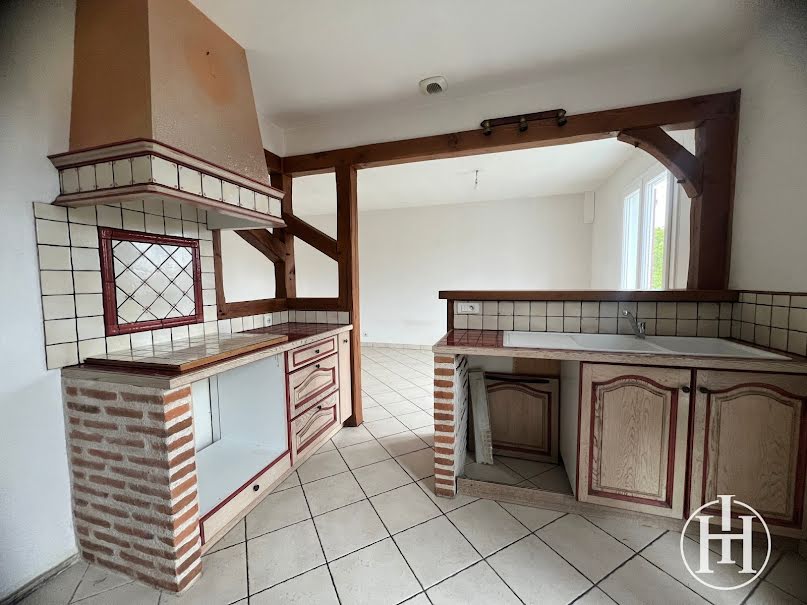 Vente maison 4 pièces 84.73 m² à Saint-Amand-Montrond (18200), 151 000 €