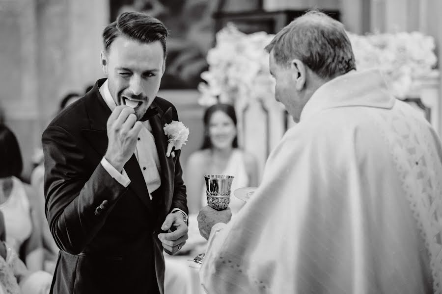 Fotografo di matrimoni Alessio Martinelli (blackandlight). Foto del 13 luglio 2022