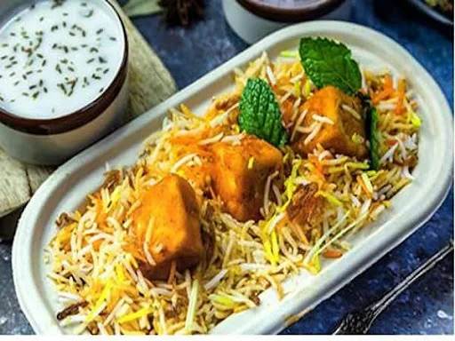 Paneer Dum Biryani (Plate)