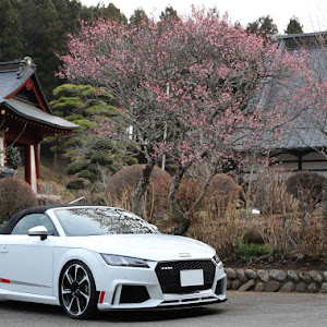 TT RS クーペ