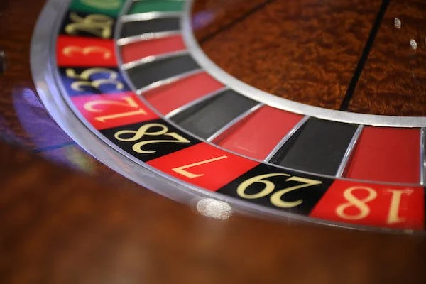 How to Play & Win at Roulette Game: A Beginner's Guide