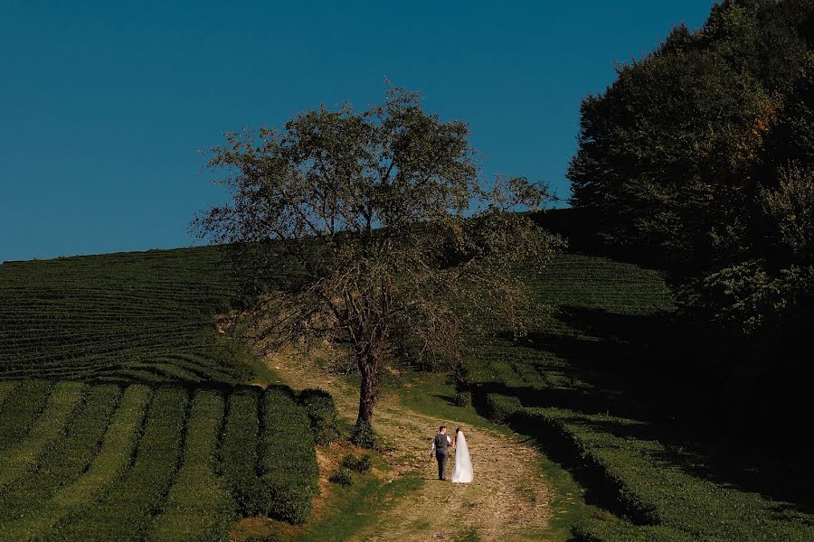 Fotografo di matrimoni Denis Vyalov (vyalovdenis). Foto del 4 maggio 2023