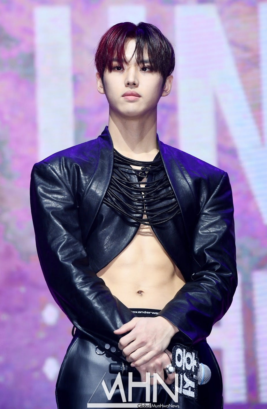 hongseok sexy 8