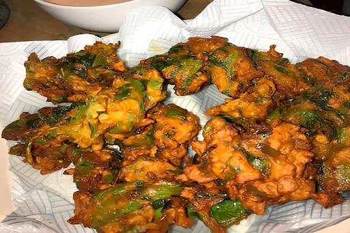 Palak Pakoda [6 Pieces]