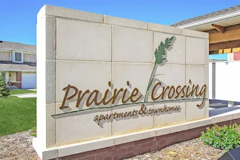 Go to Prairie Crossing Apartments & Townhomes website