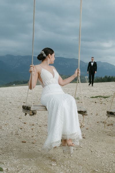 Fotografer pernikahan George Sandu (georgesandu). Foto tanggal 4 Desember 2022