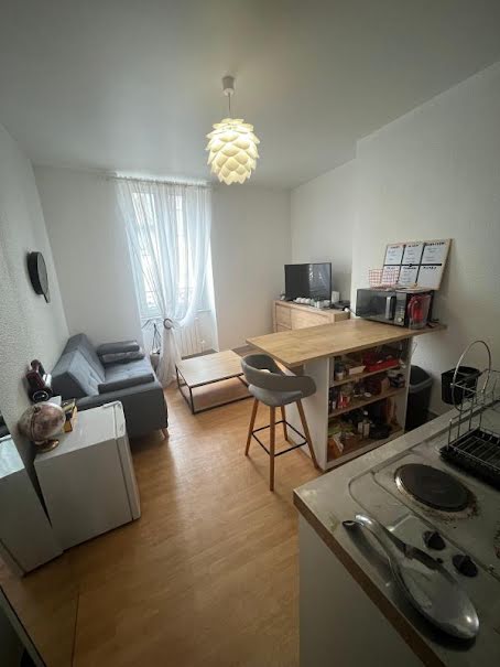 Location  appartement 2 pièces 27 m² à Limoges (87000), 380 €