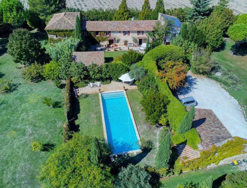 Vente maison 9 pièces 405 m² à L'Isle-sur-la-Sorgue (84800), 2 200 000 €