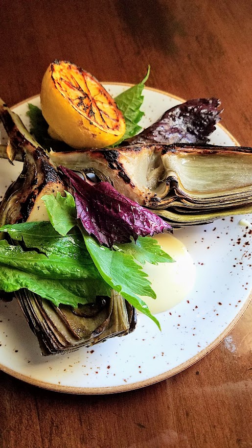 Quaintrelle Happy Hour, Artichokes with aioli, grilled lemon