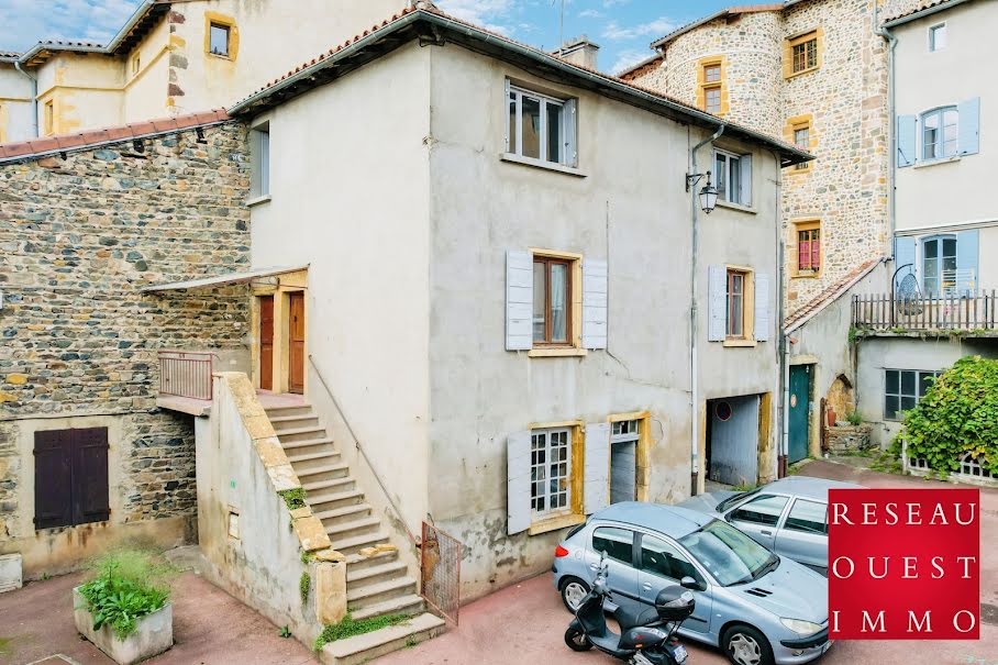 Vente maison 5 pièces 122 m² à Savigny (69210), 150 000 €