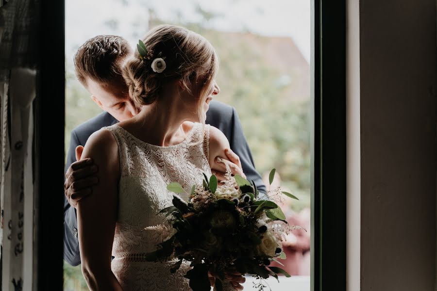 Fotografo di matrimoni Julia Hanken (juliahanken). Foto del 25 aprile 2021