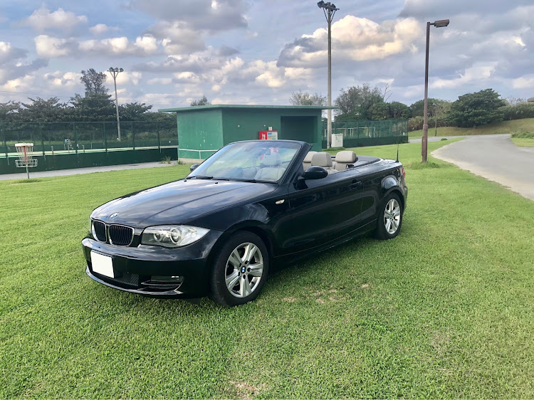 1シリーズ カブリオレのエンブレムは有り波・沖縄に綺麗な虹🌈・sexy car  washに関するカスタム事例の投稿画像8枚目