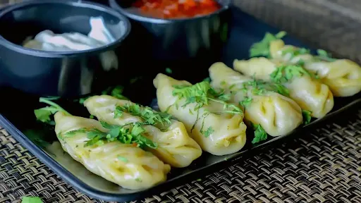 Chicken Steamed Momos [6 Pieces]