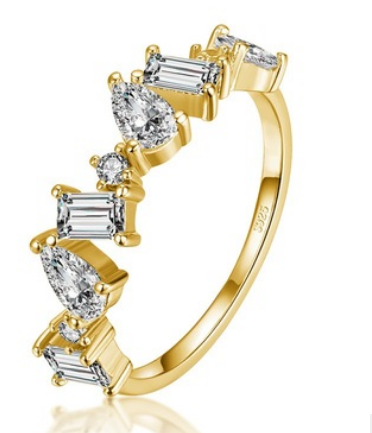 Irregular Zircon S925 Silver Bracelet, a dazzling accessory for everyday wear. Adds a touch of sparkle and elegance to y