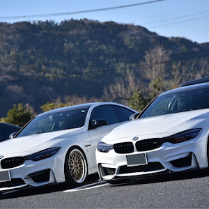 M4 クーペ F82