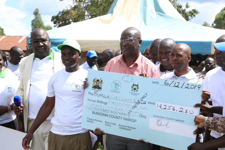 Bungoma Agriculture CEC Mathews Makanda, Governor Wycliffe Wangamati and Siboti MCA who Wamusai simiyu in Bumula