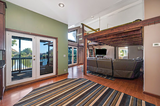 House with terrace 1