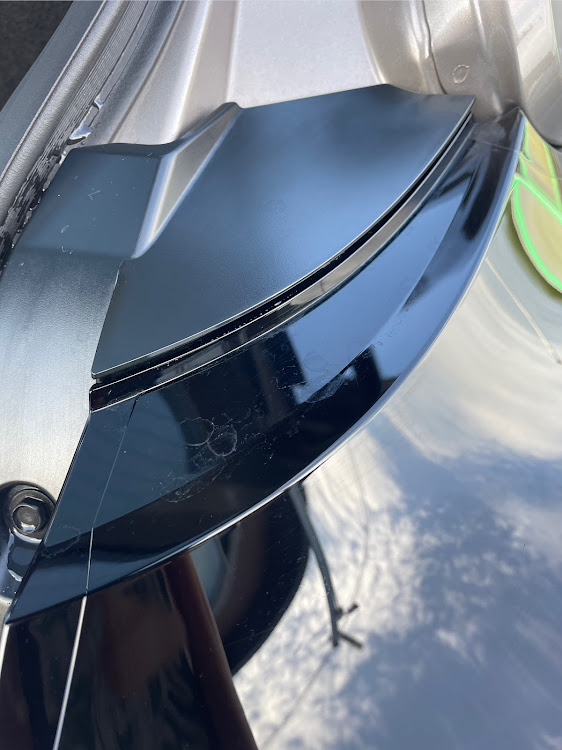 ヤリスの７月もよろしくお願いいたします・ヤリスMT・ながら洗車DEEPBASE・ルックスレインコート・ながら洗車に関するカスタム事例の投稿画像2枚目