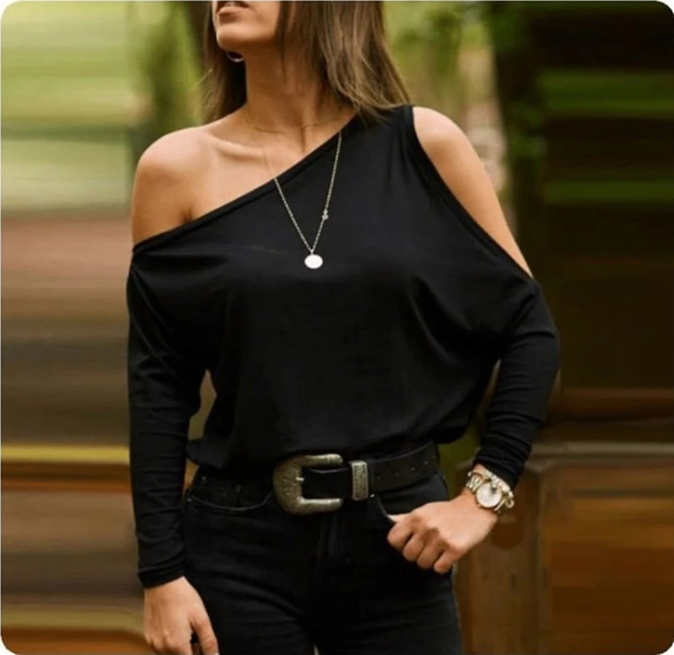 T-shirt d'automne sans bretelles à coupe chauve-souris ample, idéale pour un look décontracté et confortable, parfaite pour la saison.