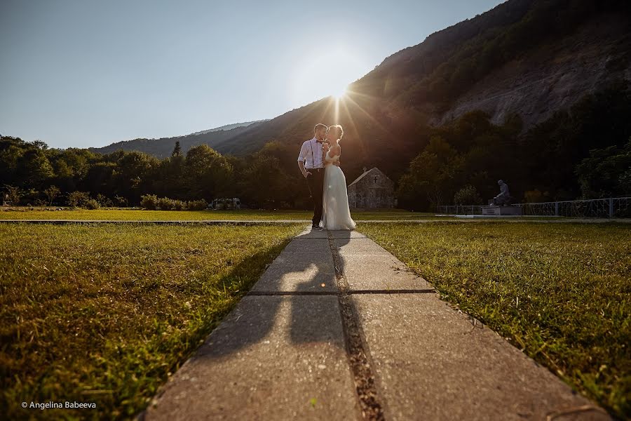 Fotograful de nuntă Angelina Babeeva (fotoangel). Fotografia din 16 mai 2018