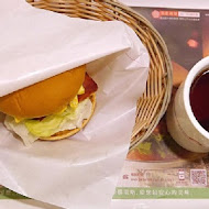 摩斯漢堡MOS BURGER(石碇服務區店)