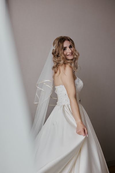 Fotografo di matrimoni Irina Osipova (iron). Foto del 7 marzo 2022