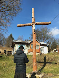 Хресна дорога в Рокитному, що на Яворівщині, для дітей із смт Шкло під проводом священиків СБССЙ, 9 березня 2020 р. Б.