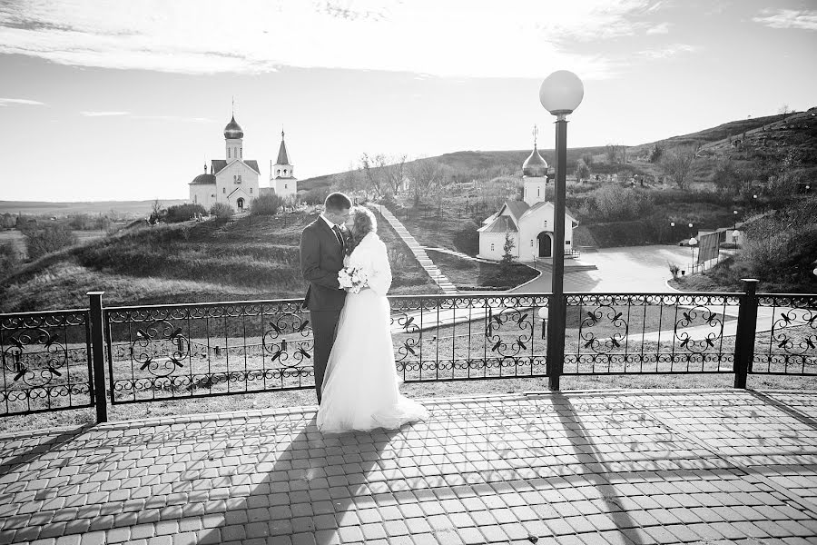 Fotógrafo de casamento Vladimir Vladimirov (vladivlad). Foto de 16 de março 2016