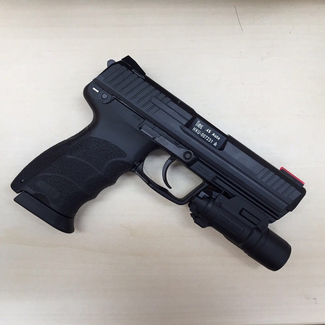 アルファードの愛銃・ガスガン・サバゲーに関するカスタム事例の投稿画像2枚目